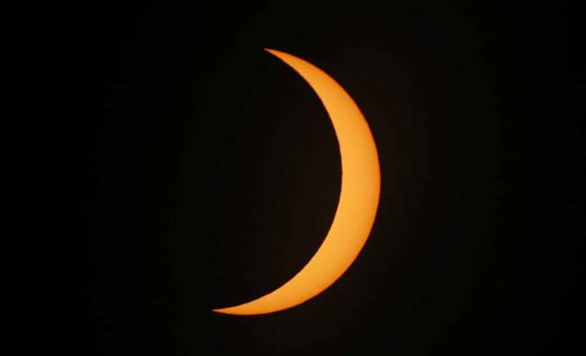 Gran expectación por el eclipse total de sol visible solo en la Antártida