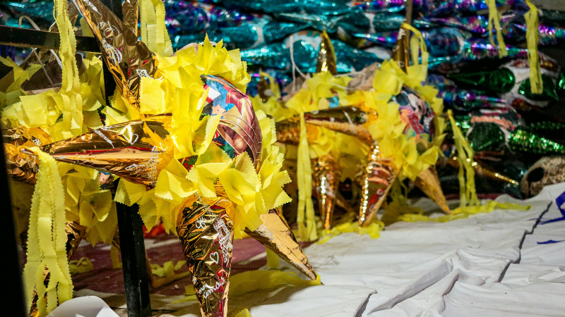 Artesanos preservan la piñata mexicana tradicional