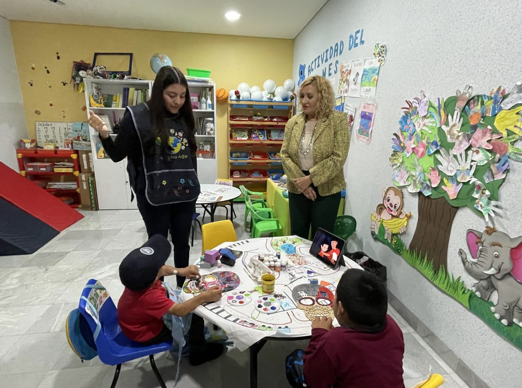 educación en hospitales de Guanajuato permite a estudiantes continuar su aprendizaje durante tratamiento médico