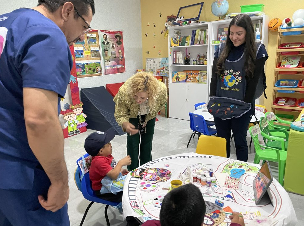 aulas hospitalarias en Guanajuato brindan continuidad educativa a niñas y niños hospitalizados