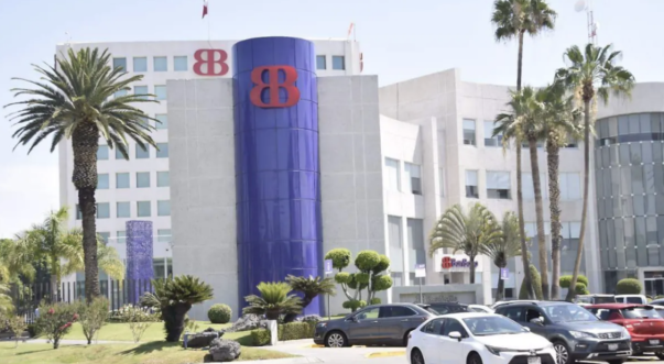 torre más alta de León edificio BanBajío de 169 metros en construcción