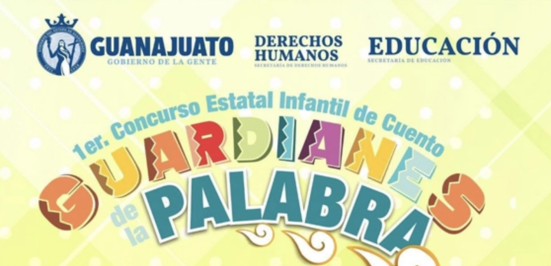 Niñas y niños con vestimenta tradicional indígena en Guanajuato participando en evento cultural.