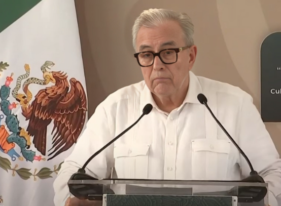 ¡Siempre no se va! (Por lo pronto): El relevo de Rubén Rocha Moya entra en “pausa dramática” por falta de acuerdos