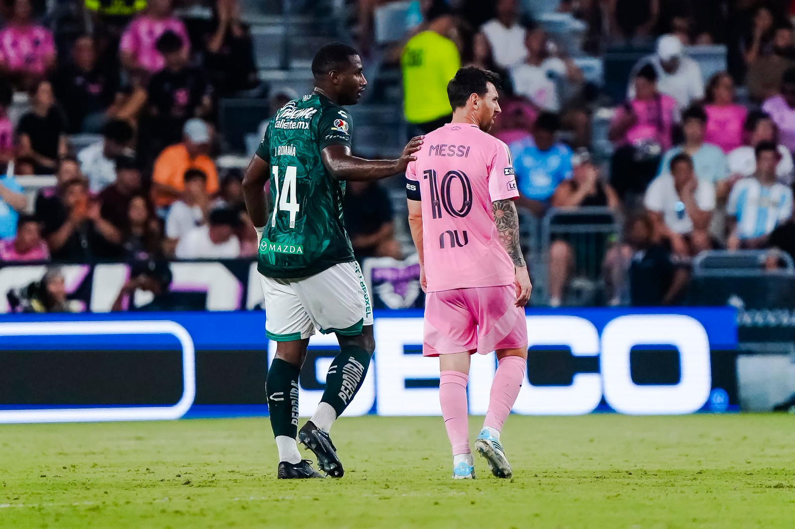 León da la sorpresa: vence 3-2 al Inter Miami de Messi y avanza a Cuartos de Final